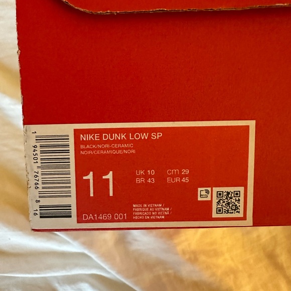 Nike Dunk Ceramic-Size 11 with Box Black/Nori/Ceramic - Picture 7 of 8